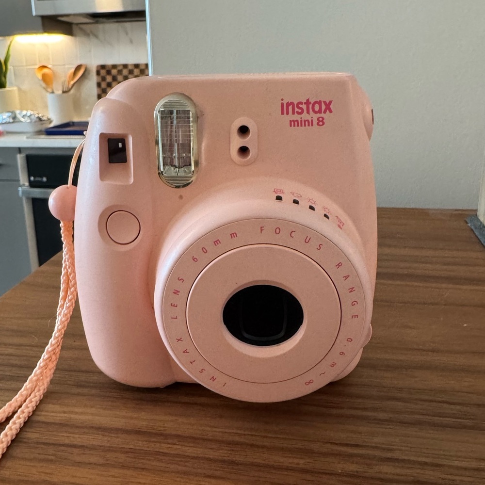 Fujifilm Instax Mini 8 Instant Camera - Soft Pink